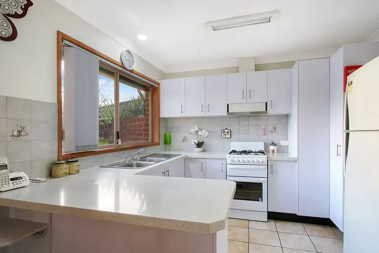 Fourth view of Homely unit listing, 1/6 Rosanna Court, West Wodonga VIC 3690