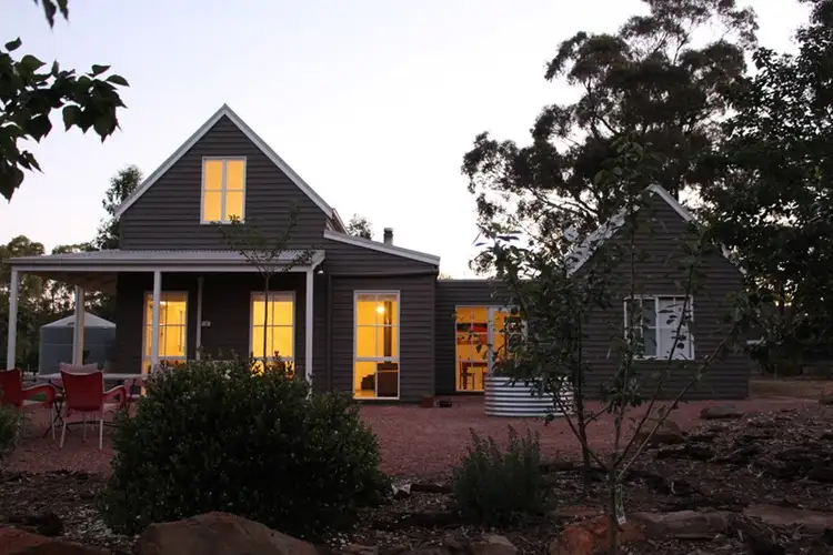 40 Pentlands Road, Mandurang VIC 3551