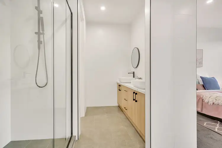 Seventh view of Homely house listing, 18 Mottlecah Circuit, Craigieburn VIC 3064