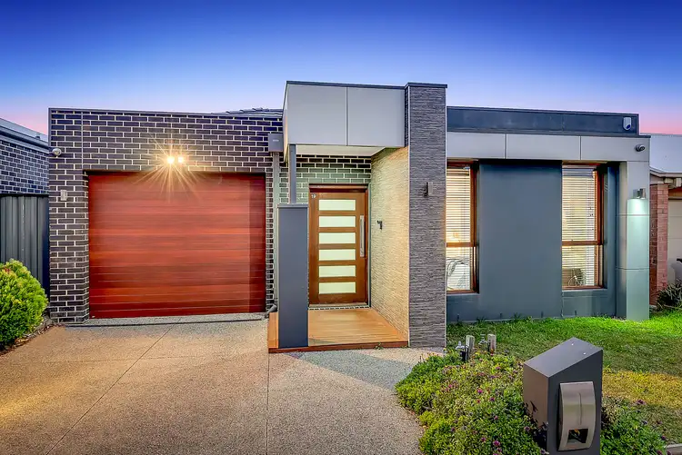 Main view of Homely house listing, 19 Farrell Street, Craigieburn VIC 3064