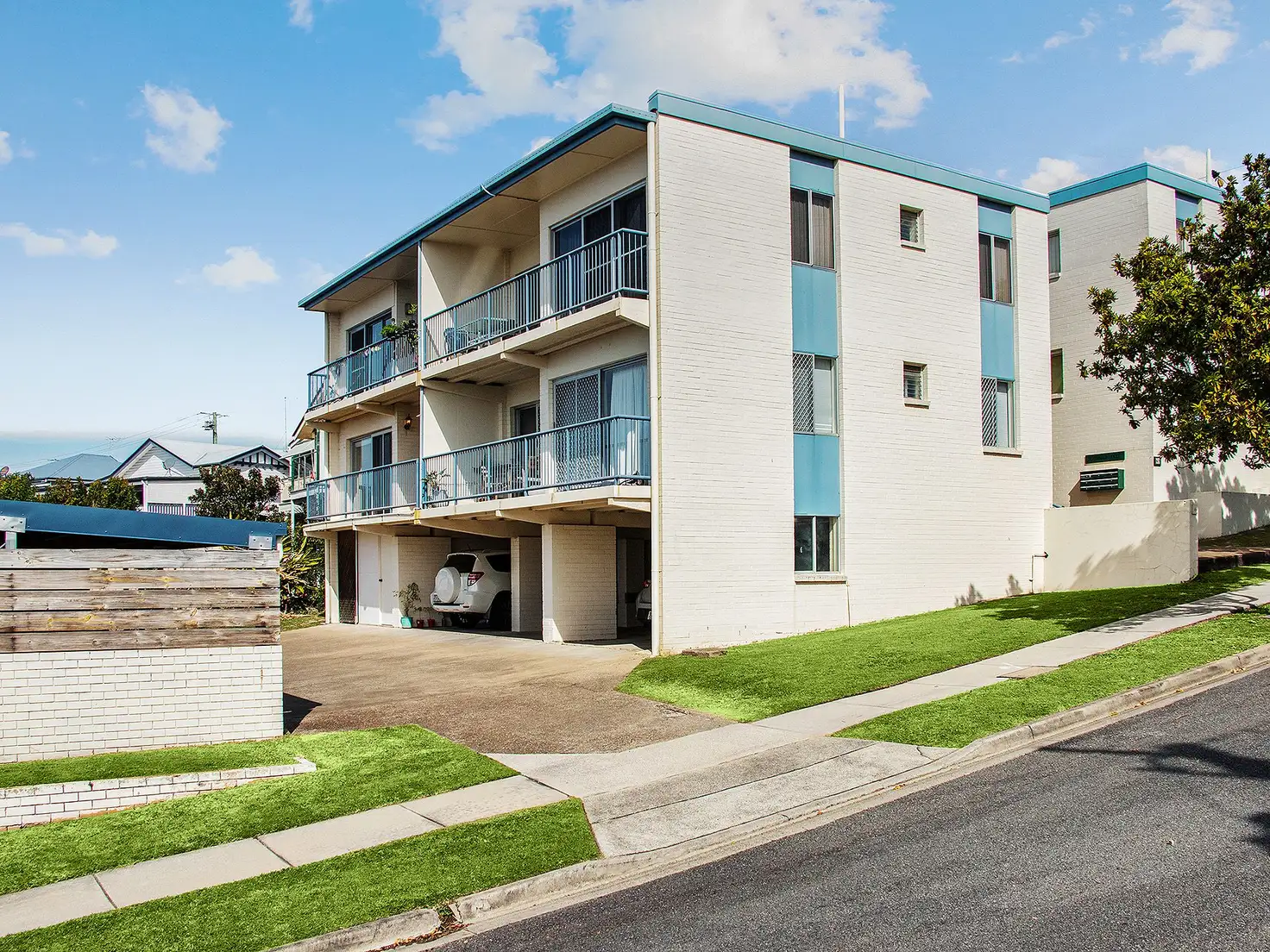 Main view of Homely unit listing, 2/64 Walnut Street, Wynnum QLD 4178