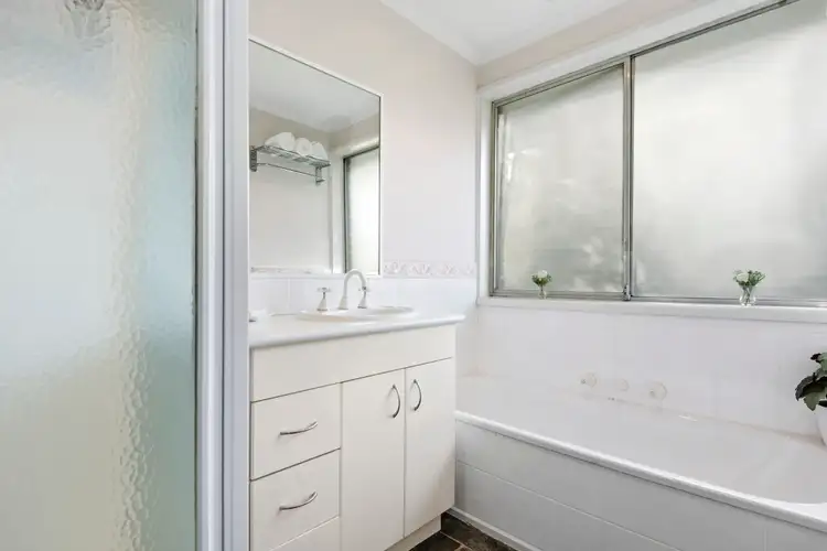 Sixth view of Homely house listing, 6 Lomar Court, Frankston VIC 3199