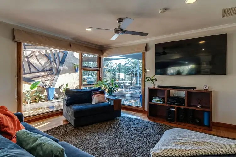 Fifth view of Homely house listing, 1 Zwar Place, Florey ACT 2615