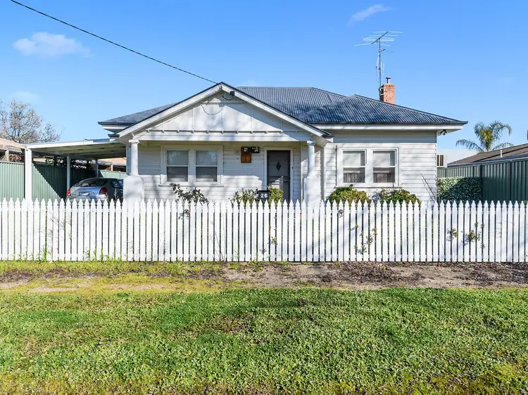 26 Charles Street, Benalla VIC 3672