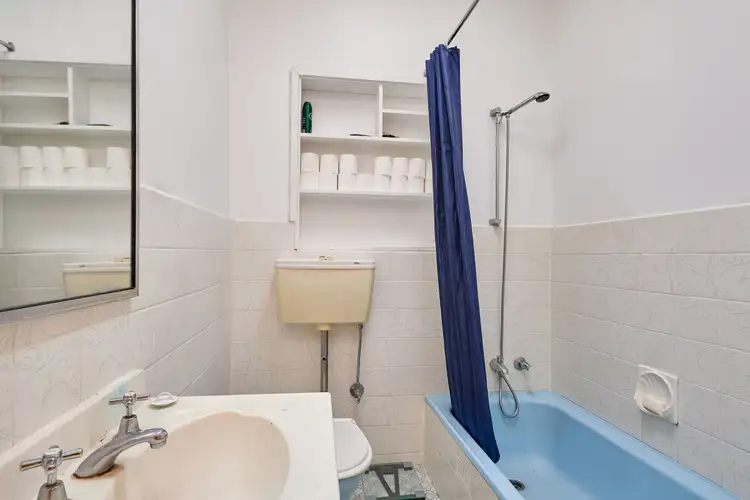 Seventh view of Homely house listing, 1/402 Lake Albert Road, Kooringal NSW 2650