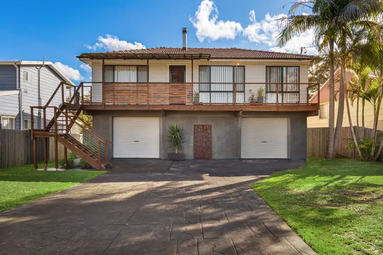 16 Adeline Avenue, Lake Munmorah NSW 2259
