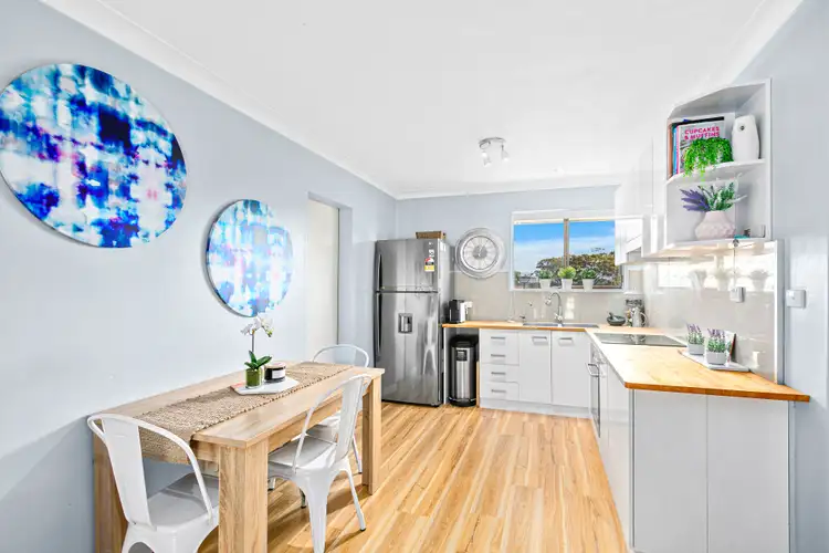 4/2C King Street, Lake Illawarra NSW 2528