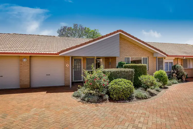 Villa 3/4-6 Glenfield Court, Middle Ridge QLD 4350
