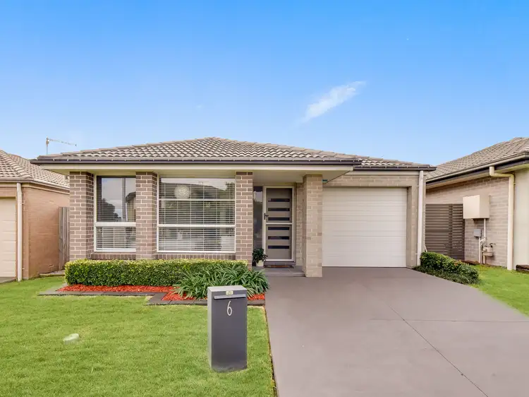 6 Tanner Close, Spring Farm NSW 2570