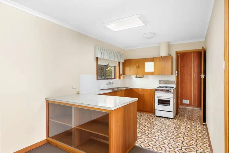 Sixth view of Homely house listing, 6 Kalimna Crescent, Mount Gambier SA 5290