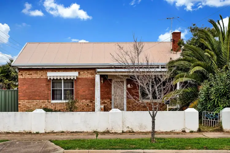 36 Mitchell Street East, Seaton SA 5023