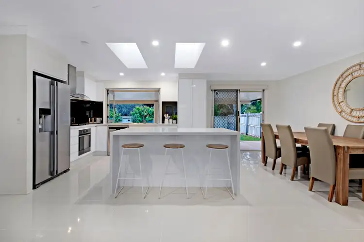 58 Arcadia Drive, Mermaid Waters QLD 4218