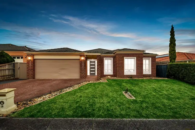 18 Regents Park Court, Rowville VIC 3178