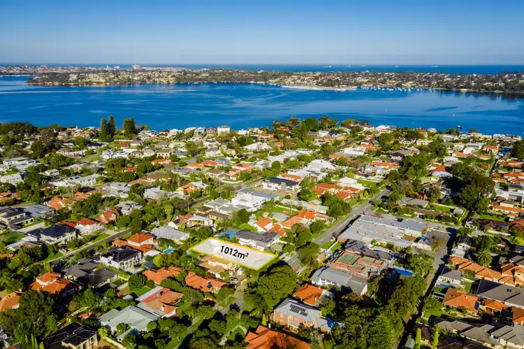 124 Waratah Avenue, Dalkeith WA 6009