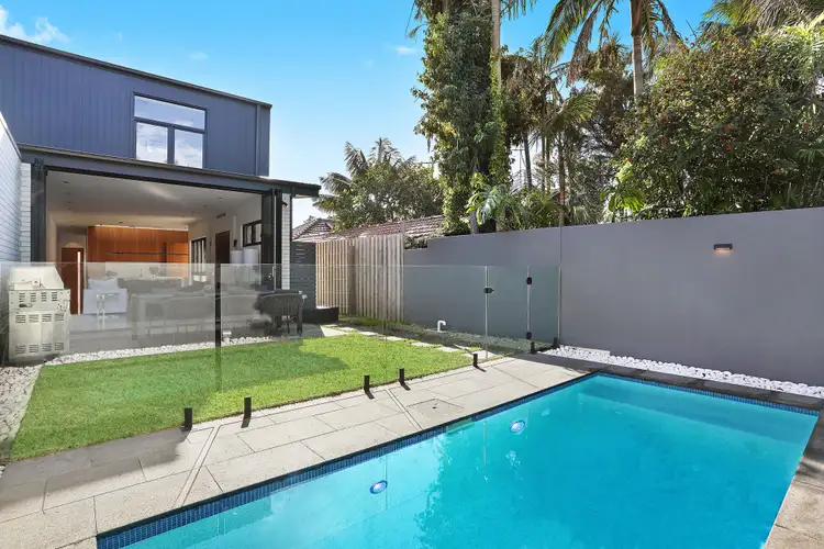 2/13 Murriverie Road, North Bondi NSW 2026