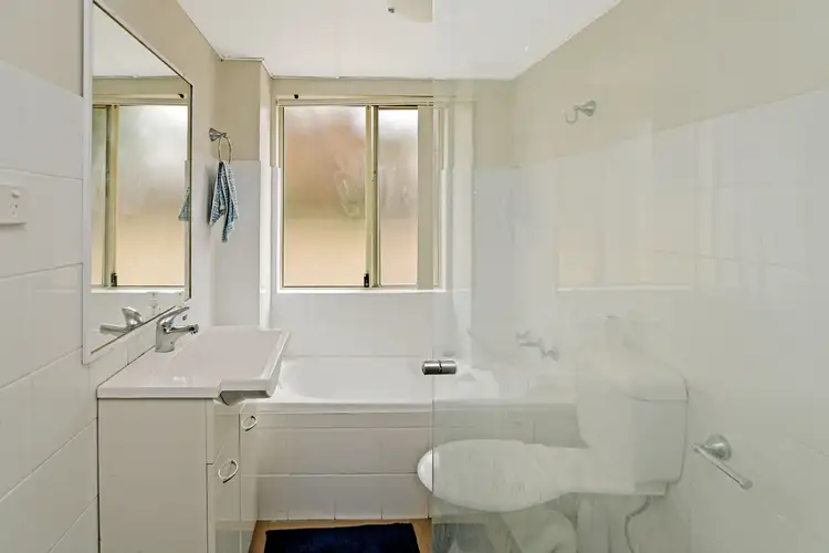 Fifth view of Homely unit listing, 13/35 Central Coast Highway, West Gosford NSW 2250