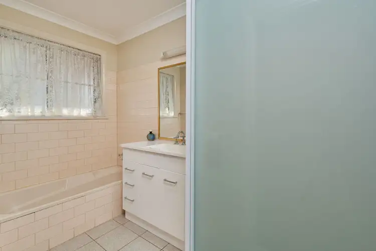 Seventh view of Homely unit listing, 3/1 Honeysuckle Place, Lake Albert NSW 2650