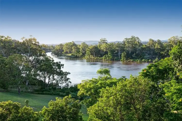3 Tapley Street, Corinda QLD 4075