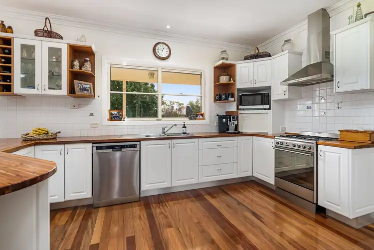 Sixth view of Homely house listing, 8 Paris Place, Cowra NSW 2794