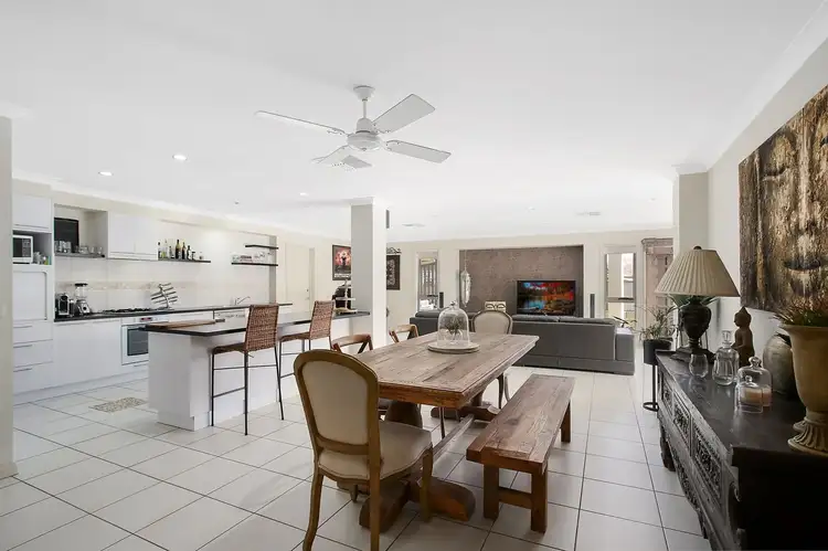 17 Amalfi Drive, Lavington NSW 2641
