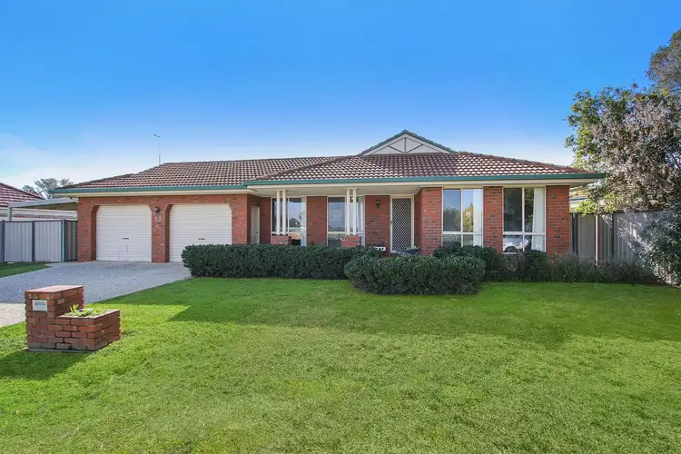 Fifth view of Homely house listing, 17 Amalfi Drive, Lavington NSW 2641