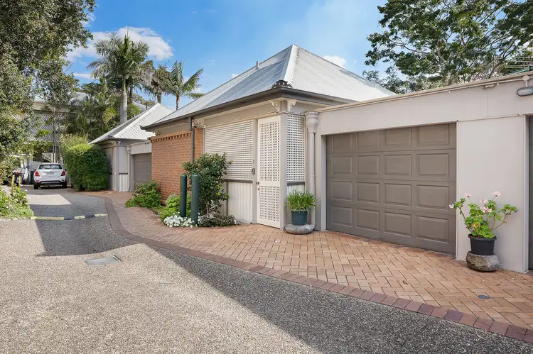 2/8 Waterworks Road, Red Hill QLD 4059