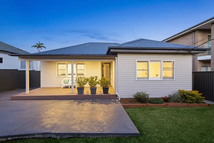 21 Beale Crescent, Peakhurst NSW 2210