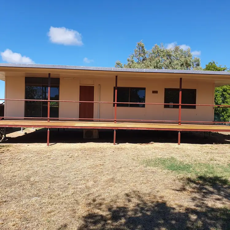 18-20 Alyss Street, Hughenden QLD 4821