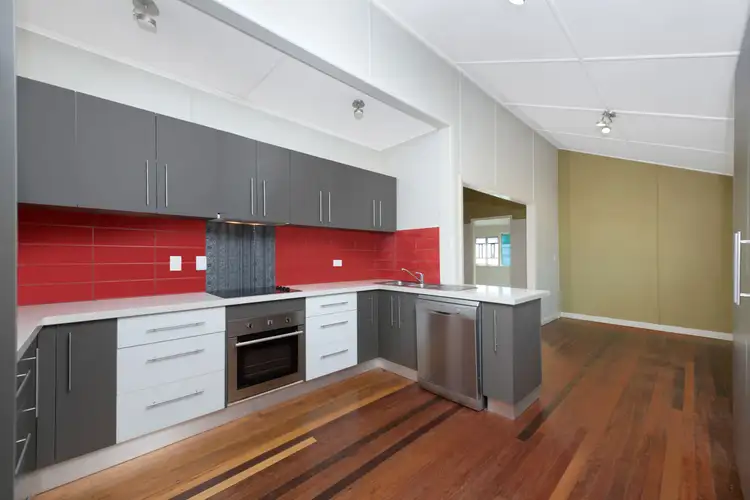 2 Fifth Avenue, South Townsville QLD 4810