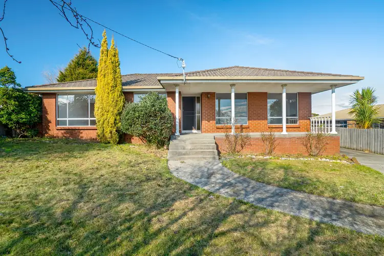 25 Snow Street, Newnham TAS 7248