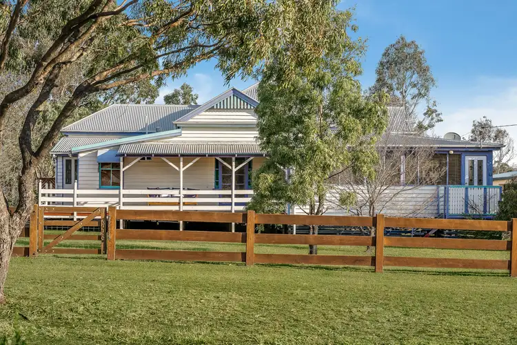 7 Eton Street, Cambooya QLD 4358