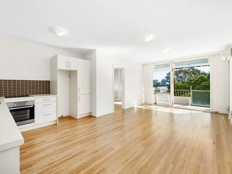 Third view of Homely apartment listing, 3i/182 Dornoch Terrace, Highgate Hill QLD 4101