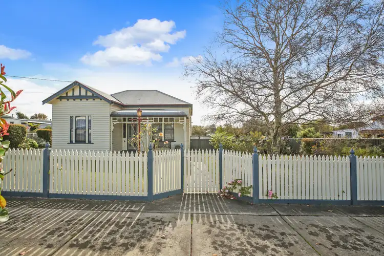 18 Hopetoun Street, Camperdown VIC 3260