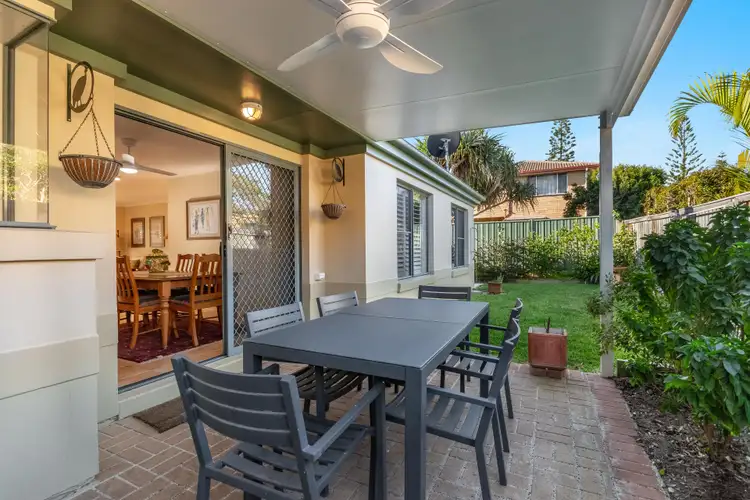 2/40 Beachside Way, Yamba NSW 2464