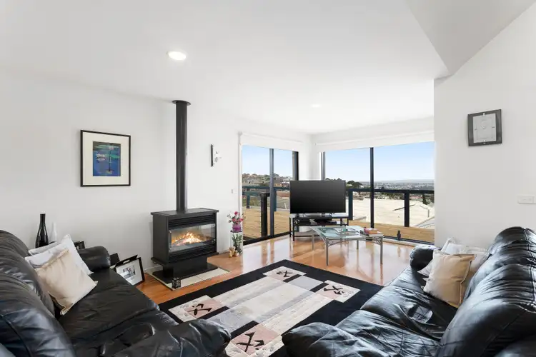 Sixth view of Homely house listing, 5 Bayview Court, Highton VIC 3216