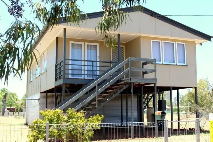 106 Edward Street, Charleville QLD 4470