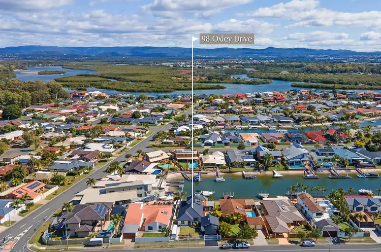 98 Oxley Drive, Paradise Point QLD 4216