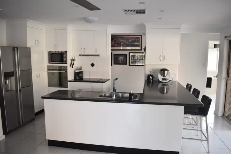 Fifth view of Homely house listing, 3 Kaitlyn Place, Emerald QLD 4720