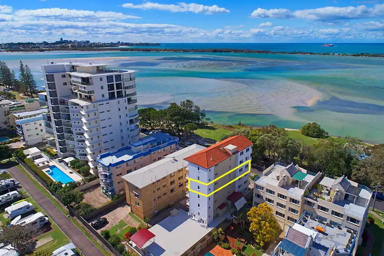Unit 4/99 Esplanade, Golden Beach QLD 4551