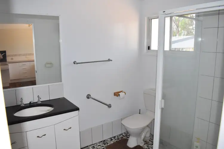 Fifth view of Homely house listing, 32 Silica Road, Emerald QLD 4720