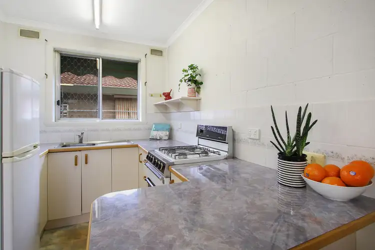 Fifth view of Homely unit listing, 2/17 Allambie Crescent, Wodonga VIC 3690