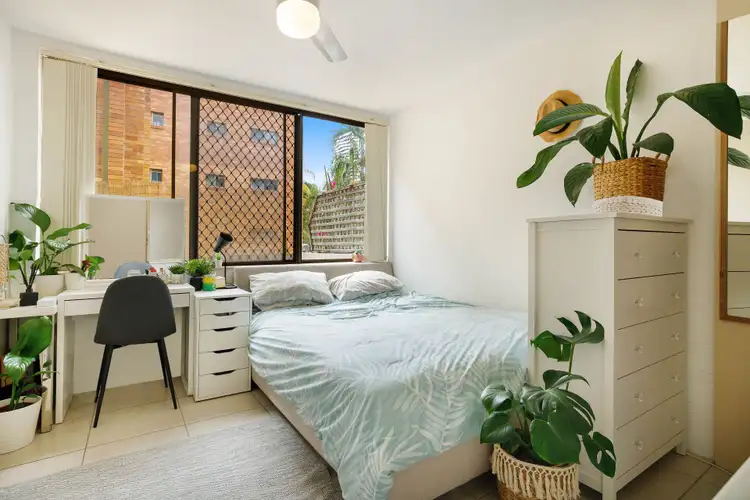 Sixth view of Homely unit listing, 2/13 Federation Avenue, Broadbeach QLD 4218