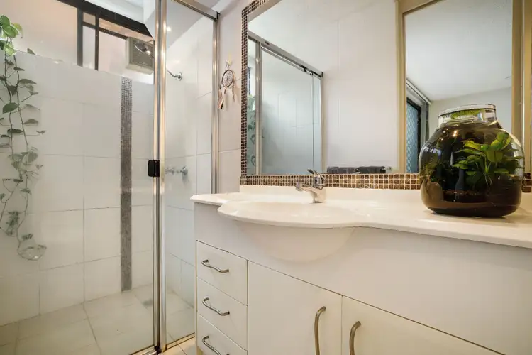 Seventh view of Homely unit listing, 2/13 Federation Avenue, Broadbeach QLD 4218