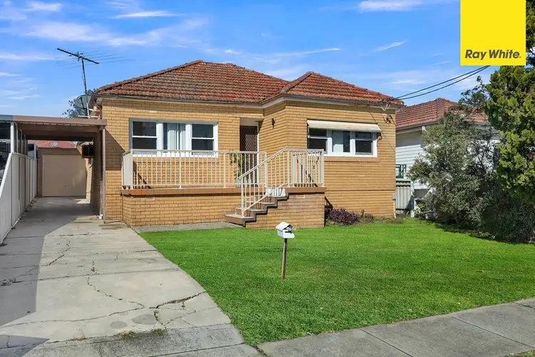 5 Munmurra Road, Riverwood NSW 2210