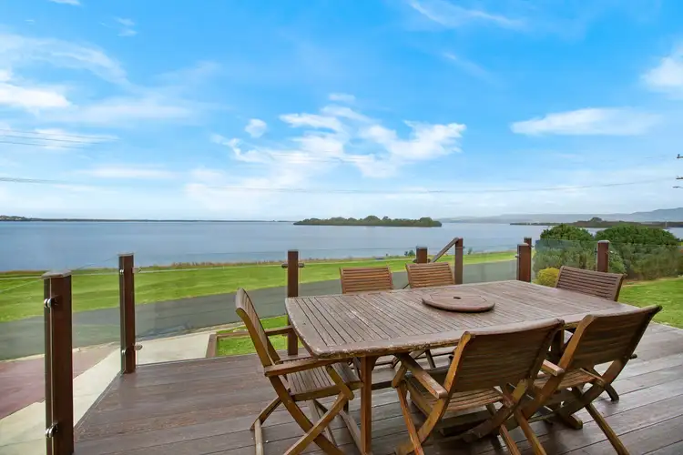 16 Holborn, Berkeley NSW 2506