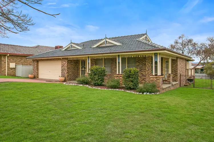 32 Banjos Circuit, Tamworth NSW 2340