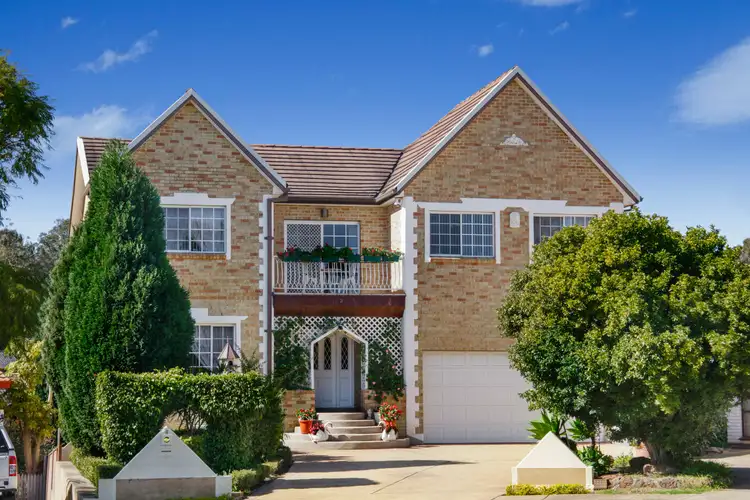 2 Ord Close, Bossley Park NSW 2176