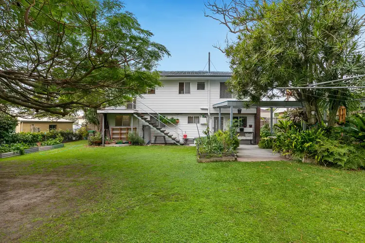 18 Malling Street, Birkdale QLD 4159