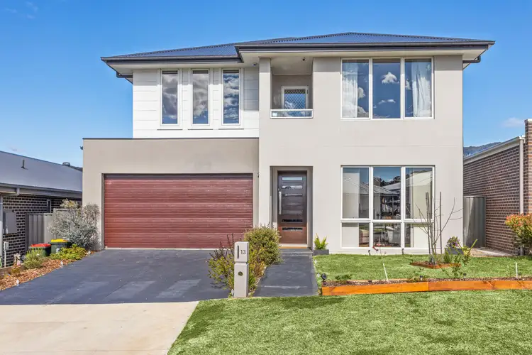 13 Scanlon Street, Calderwood NSW 2527