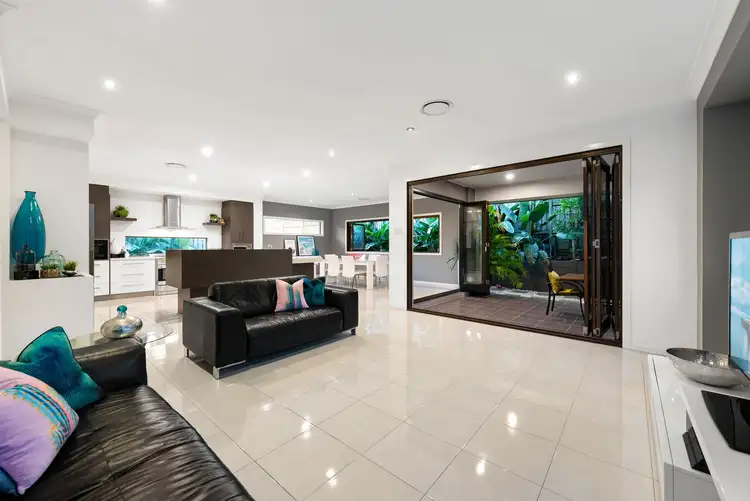 Third view of Homely house listing, 5 Kingham Place, Carindale QLD 4152
